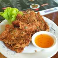ลุงดมอาหารป่า ร้านในสวนมะพร้าว