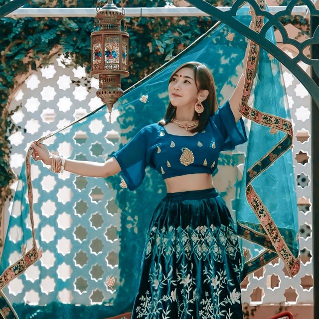  มาใส่ส่าหรีถ่ายรูปกันที่ Amman Unique Hotel 🕌