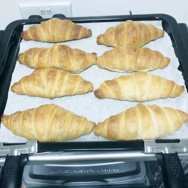 Au Croissant @ Waterway Point