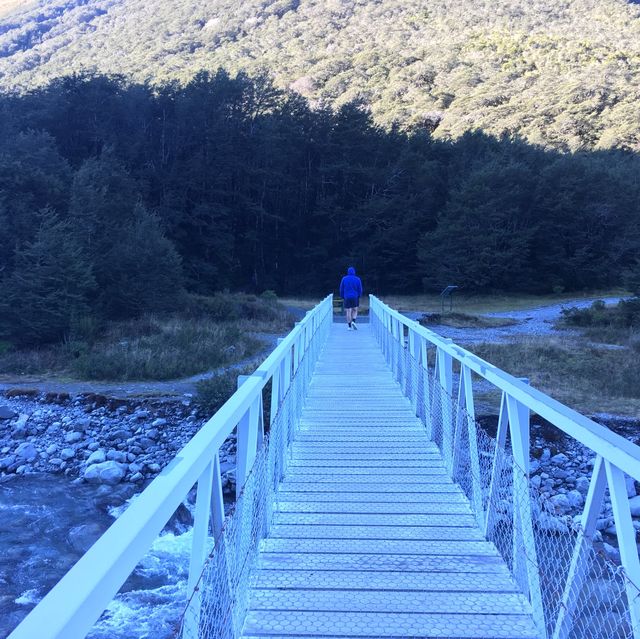 뉴질랜드 아서스패스에 있는 데빌스 펀치볼🇳🇿