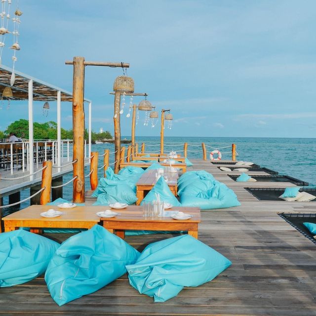 Samaesan Marina ที่พักติดทะเลมินิมอลสไตล์บาหลี