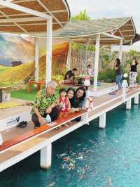 นั่งชิลล์กลางนา ที่ โรงนาคาเฟ่