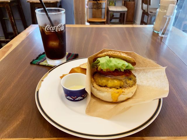 【沖縄】ハンバーガー屋「バーガータイム」