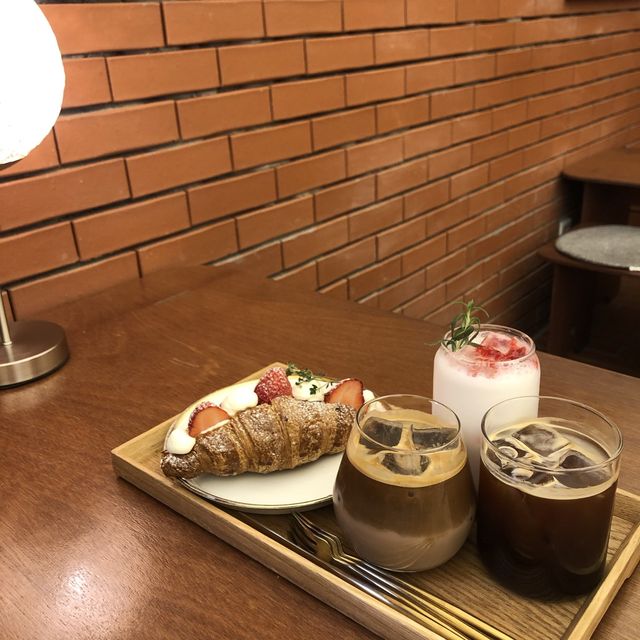  한남동 대형카페 🤍콜렉티보🤍 