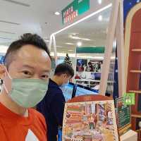 尖沙咀海港城大型打卡聖誕客運站