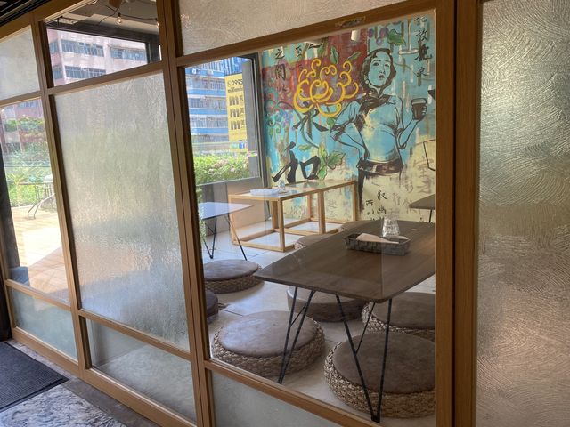 樓上空中花園Cafe✨ Poach 蟲二✨