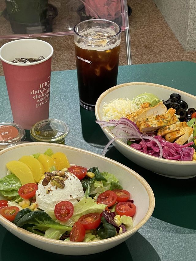 < 안국역 맛집 > 해외 감성 느낌이 물씬나는 프레첼 & 샐러드 맛집, 핑크래빗가든 🥗