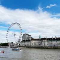 Landmarks along the River Thames