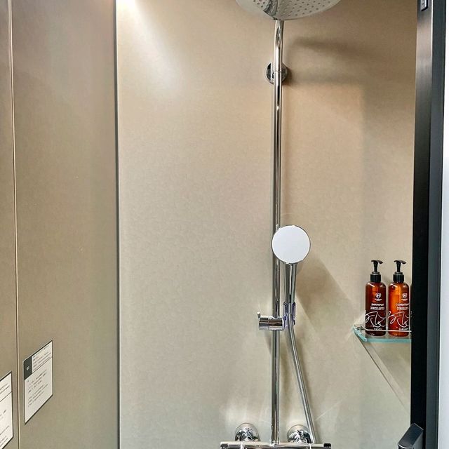 ザロイヤルパークキャンバス銀座コリドー　プロセッコroom