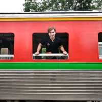 __🚂__สถานีรถไฟแม่กลอง__🚂__