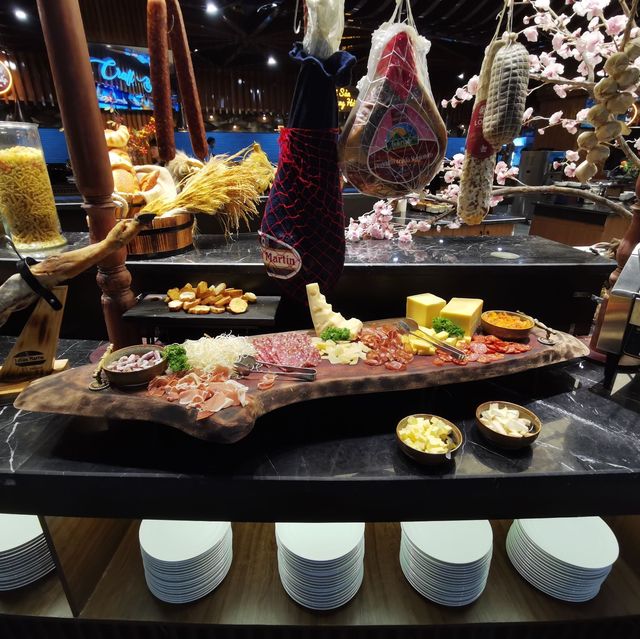 北越海防市高級自助餐廳—Nhà Hàng Lạc Hồng Buffet