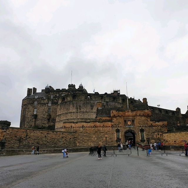 The famous Edinburgh Castle 