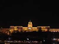 BUDA CASTLE ILLUMINATES 