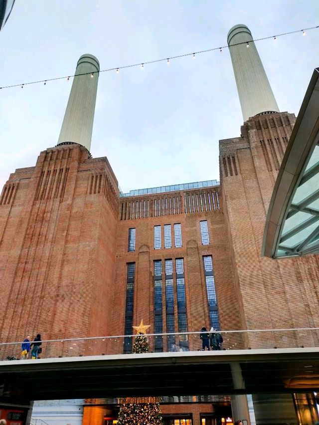 Shopping at Battersea Power Station 🎄✨❤️