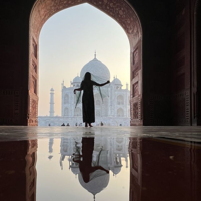 TAJ MAHAL 