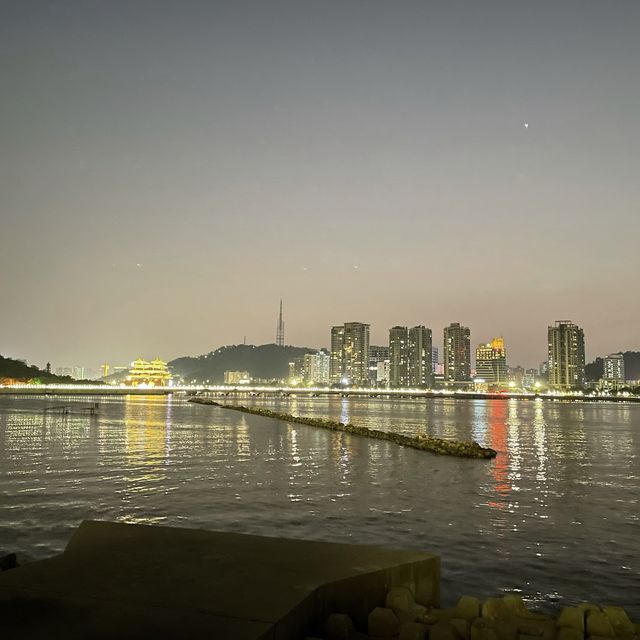 浪漫的日月贝 つ😘つ