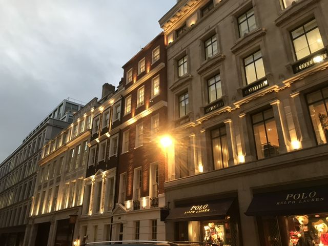 Oxford Street: Shopping in London