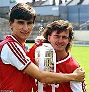 Evening with Arsenal Legends Charlie Nicholas & Alan Smith | Islington Sports Bar & Grill