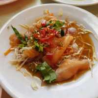 ร้านยำลำละซาว จานละ 20 บาท