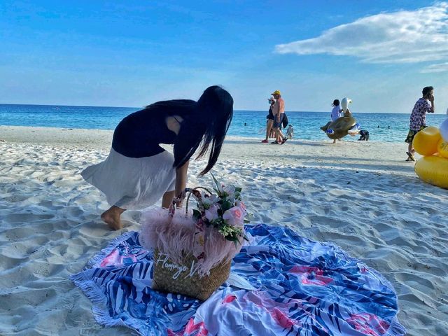 หาดสีขาวกับเรื่องราวของสองเรา