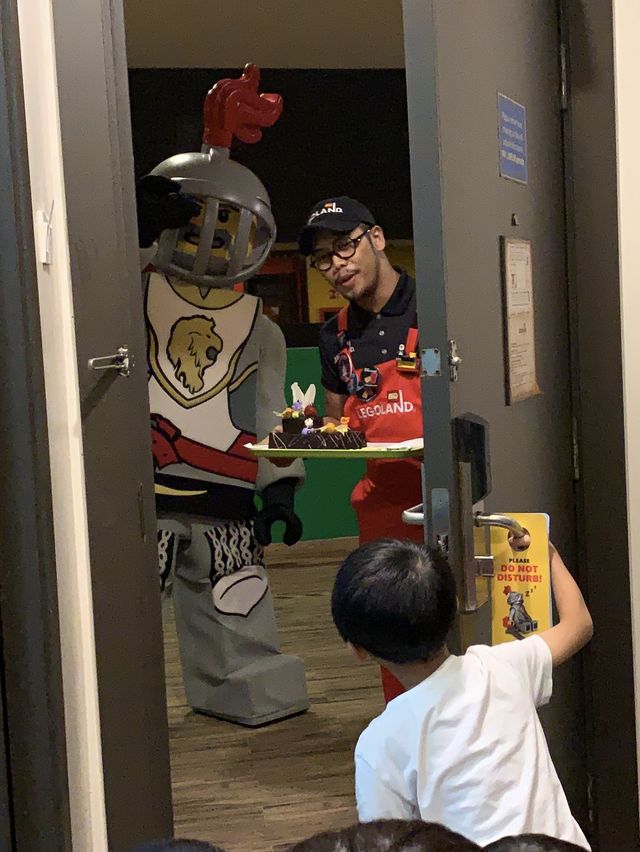 生日驚喜 | 樂高樂園度假村