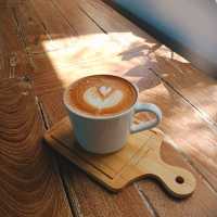 The Lao Cafe' Coffee& Music Angthong