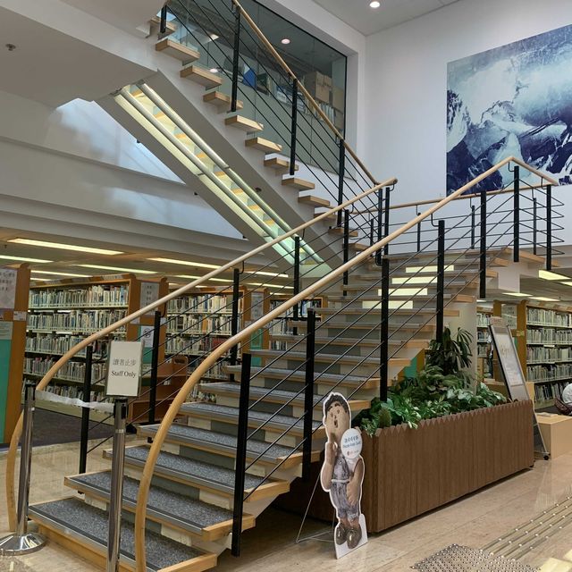 無借書證 一樣得！中央圖書館的頂層寶庫📚