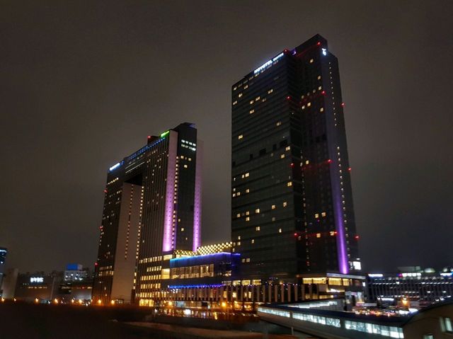 노보텔 스위트 앰배서더 서울 용산, 한강뷰 주니어스위트 🏨