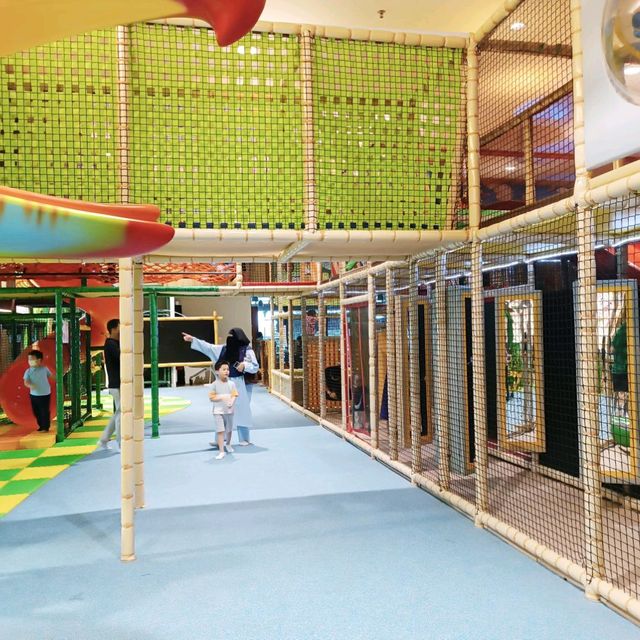 Family friendly theme indoor playground 🎡😍