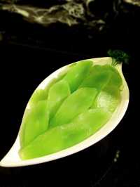 矜貴湯底火鍋。金翅花膠乳鴿湯 超鍾意打邊爐嘅我,每次選餐廳打邊爐,首選一定睇湯底