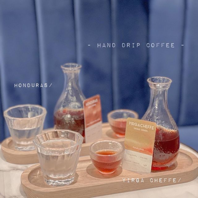 藍色打卡必到coffeeshop☕️