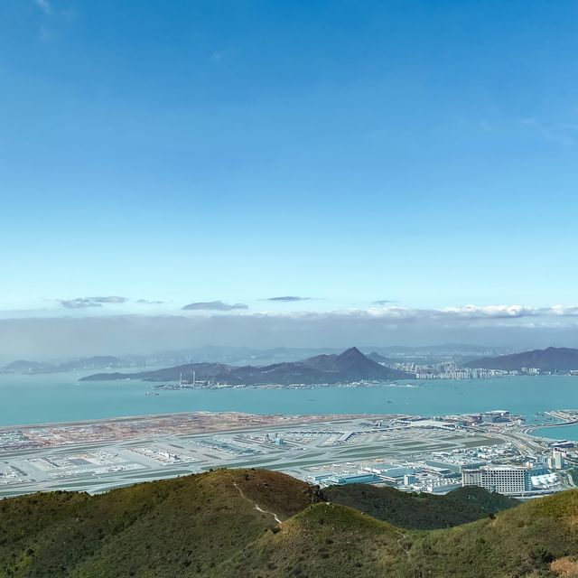 大嶼山彌勒山｜香港第8高｜遠眺赤鱲角機場、鳳凰山、天壇大佛 