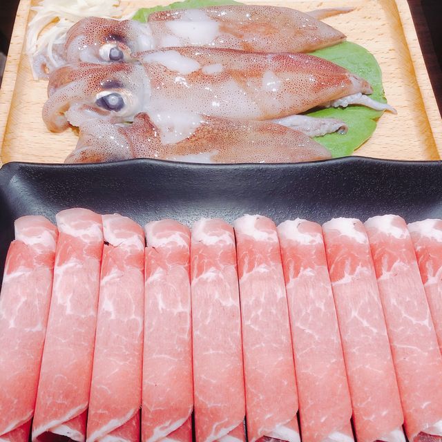 網上推薦的火鍋店🍲 沐樺和牛海鮮火鍋muhua_shabushabu-信義區火鍋 信義微風美食 信義區涮涮鍋 信義區和牛火鍋