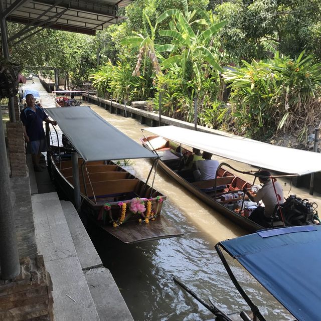 丹嫩莎朵水上市場 Floating Market Dumnoen Saduak