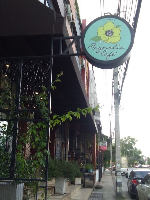 Magnolia Cafe