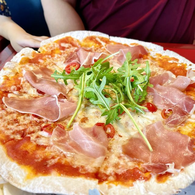親子餐廳！玩沙灘X整PizzaX嘆美食