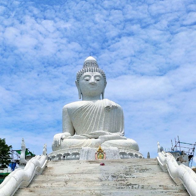 พระพุทธมิ่งมงคลเอกนาคคีรี