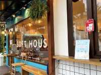 Soft House เครื่องดื่ม ไอศรีมสไตล์วัยรุ่นเมกา