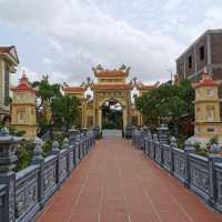 海防景點--東溪塔Moonlight Pagoda (Chùa Nguyệt Quang)