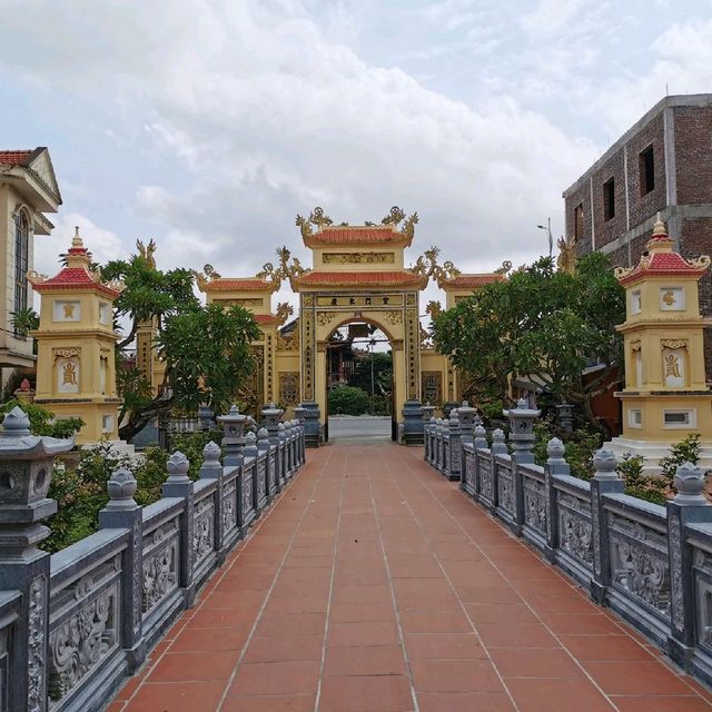 海防景點--東溪塔Moonlight Pagoda (Chùa Nguyệt Quang)