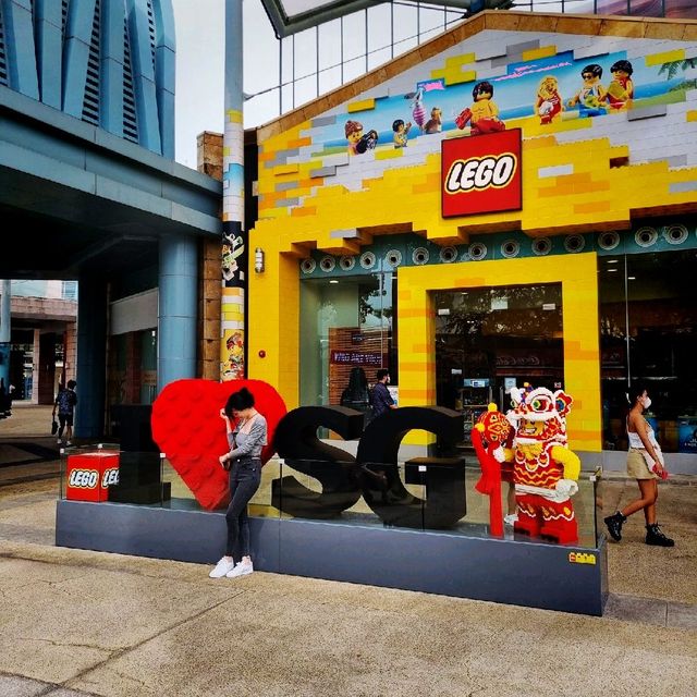 The Humongous Lego Land Store