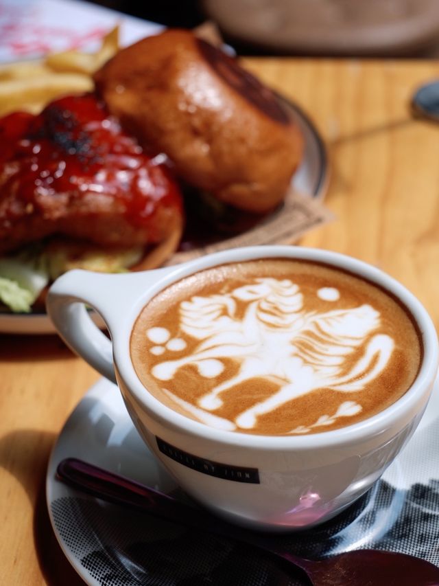 西營盤型格悠閑Cafe