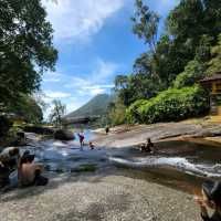 Seven Wells/Telaga Tujuh(Té-la-gae tue-jouh)