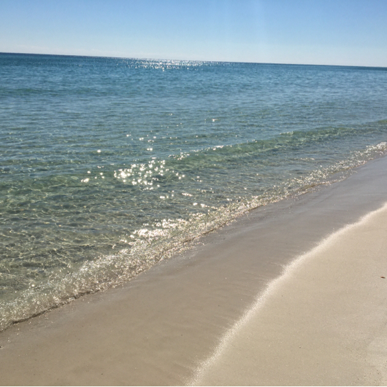Ripples on the Emerald coast 🏖