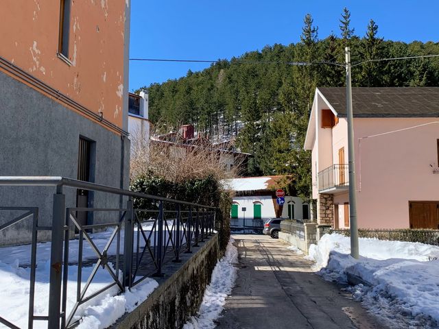 Snow Fun in Roccaraso Abruzzo, Italy 🇮🇹 