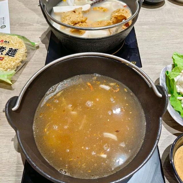 【新莊吃到飽】築間幸福鍋物新莊中悅廣場店，夜貓吃宵夜好所在，竟然營業到凌晨四點，環境好餐點也很好吃！