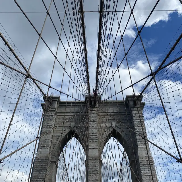 why you should visit the Brooklyn Bridge