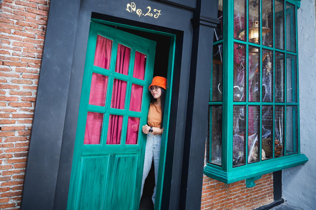 Hog's Head Phuket ร้านหัวหมู ภูเก็ต