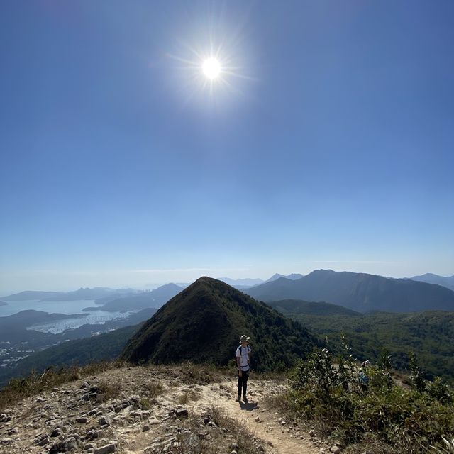 彎曲山