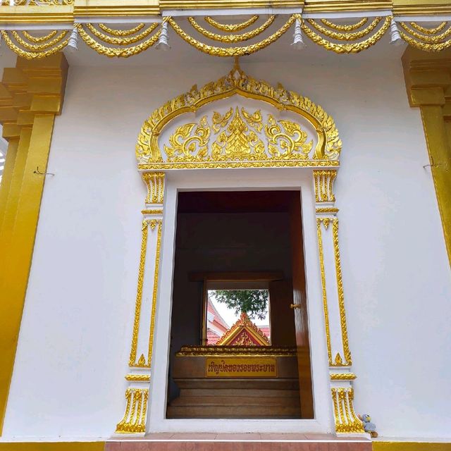 วัดเขาพระบาทพัทยา